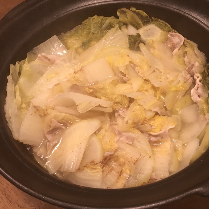 鍋の素いらず　白菜のミルフィーユ鍋